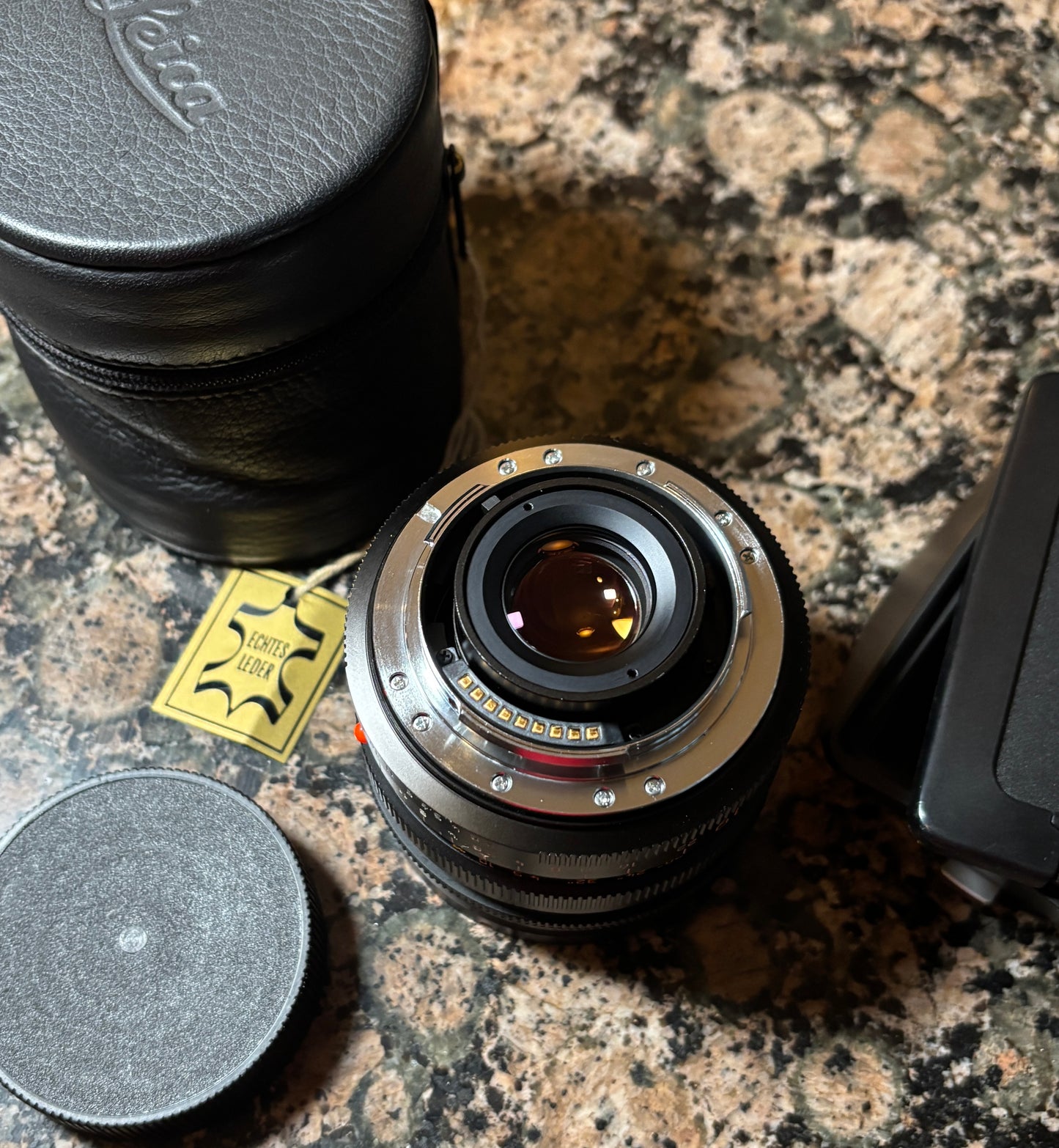LEICA R 19mm F2.8 ELMARIT-R ROM V2 Lens in EXC+